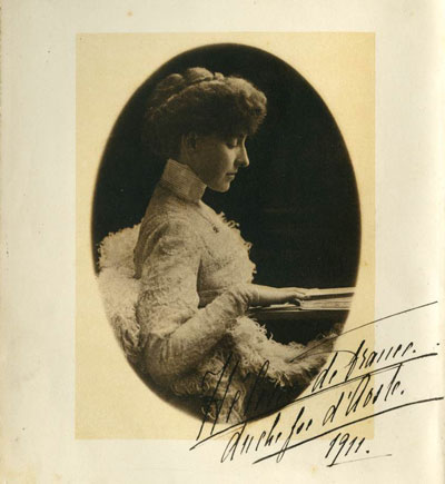 Elena D'Aosta, ritratto